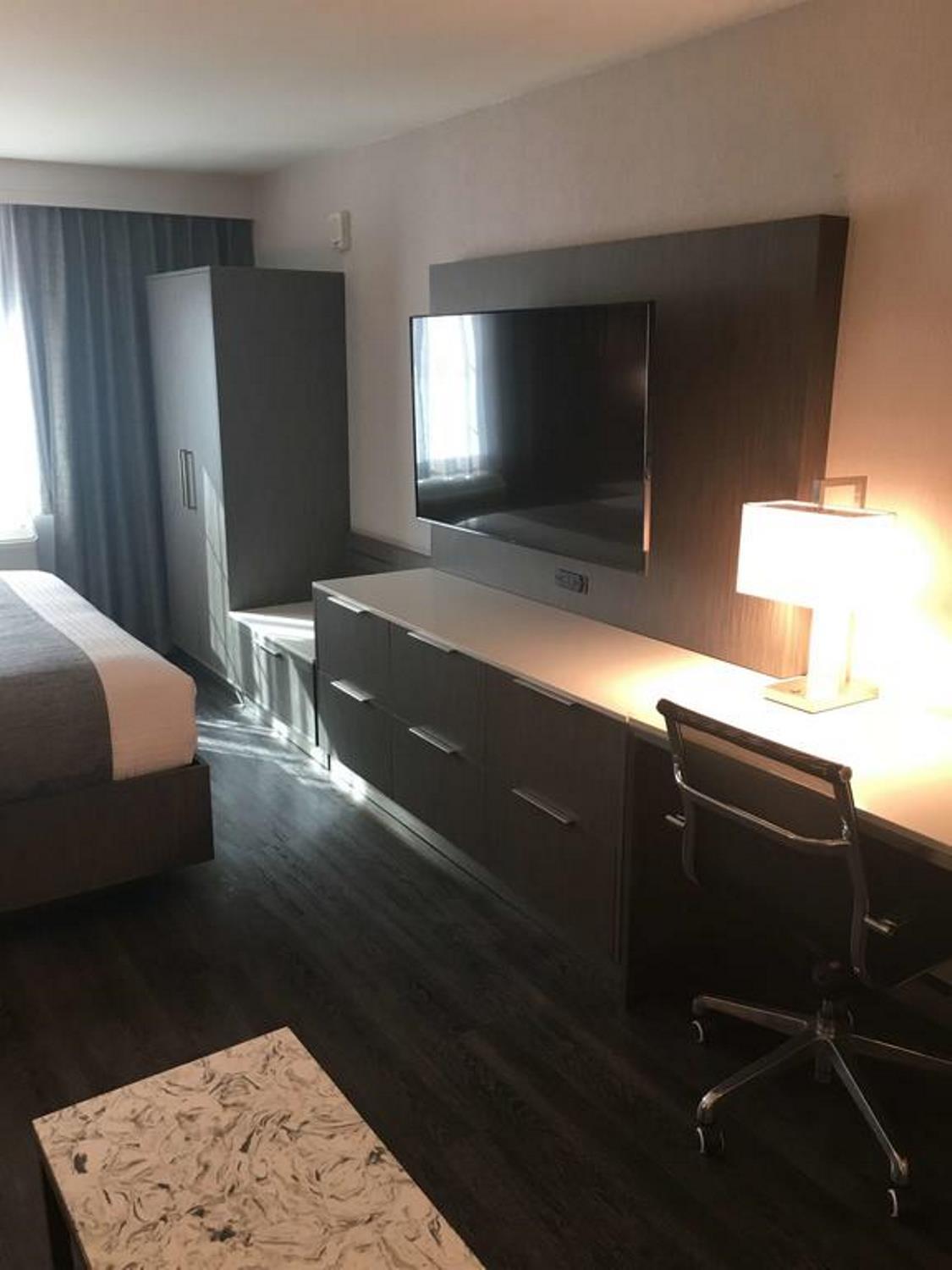 Best Western Plus Temecula Wine Country Hotel & Suites Buitenkant foto