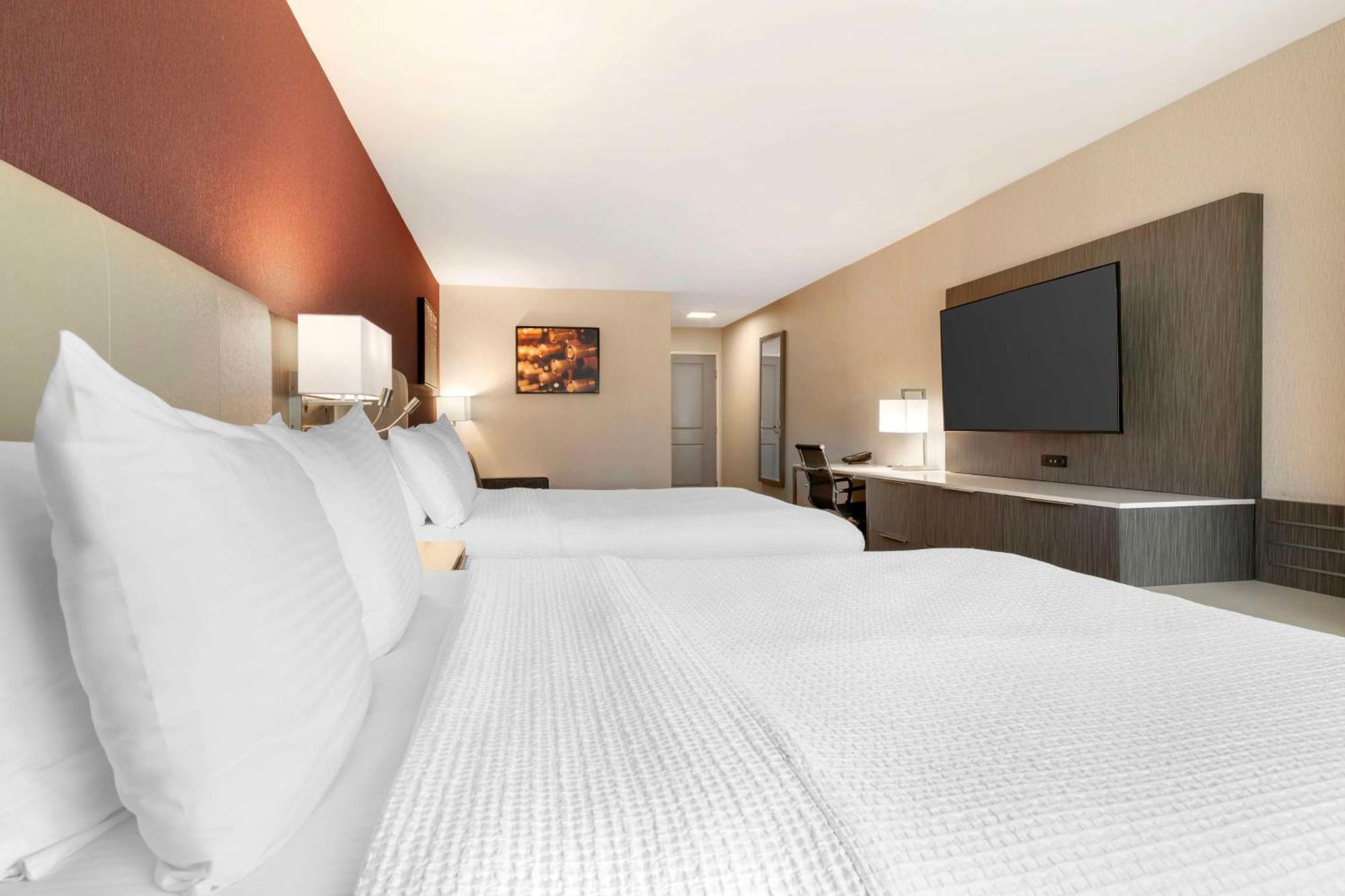 Best Western Plus Temecula Wine Country Hotel & Suites Buitenkant foto