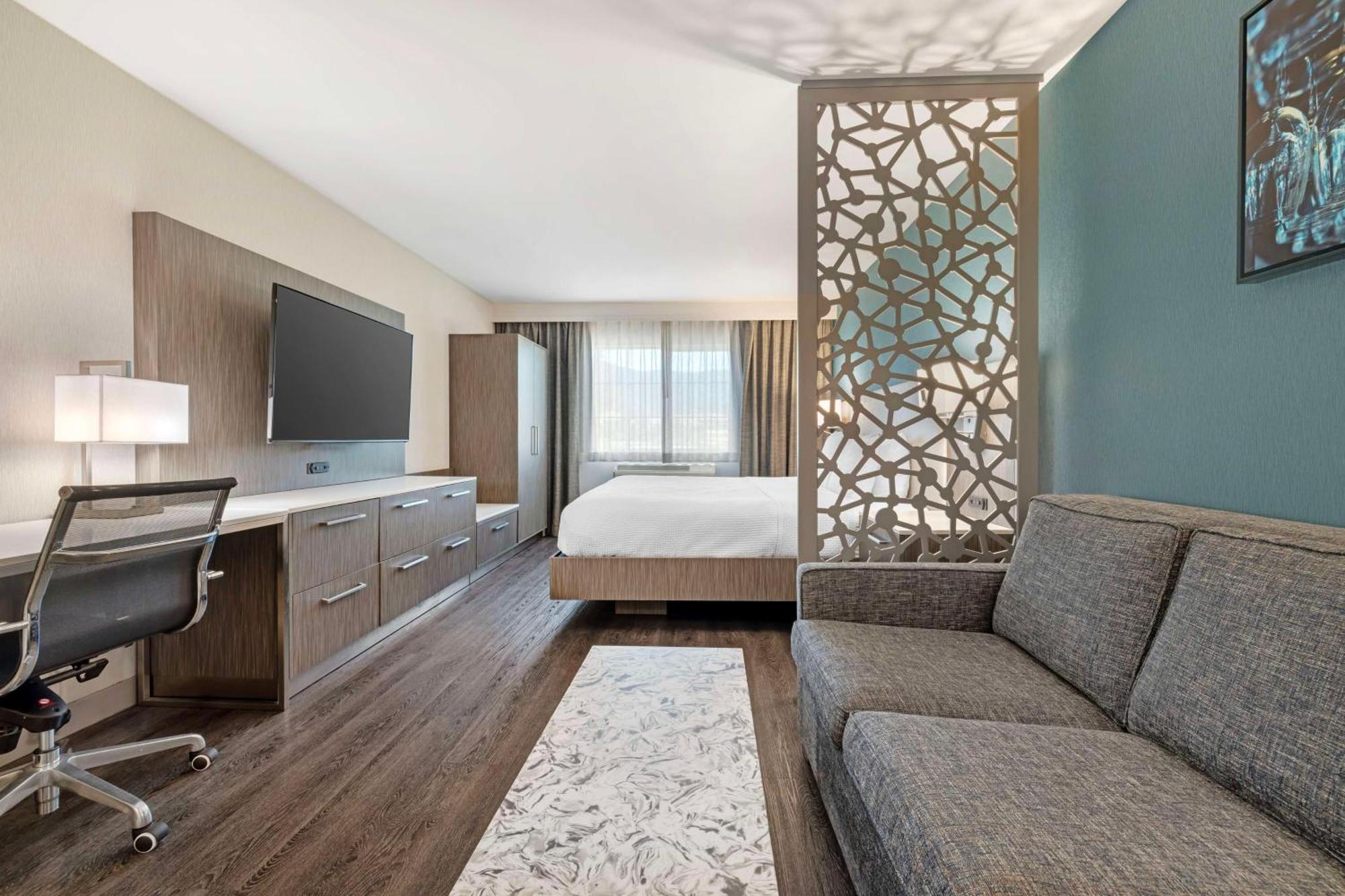 Best Western Plus Temecula Wine Country Hotel & Suites Buitenkant foto