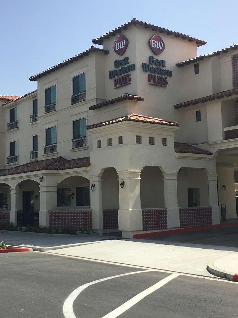 Best Western Plus Temecula Wine Country Hotel & Suites Buitenkant foto
