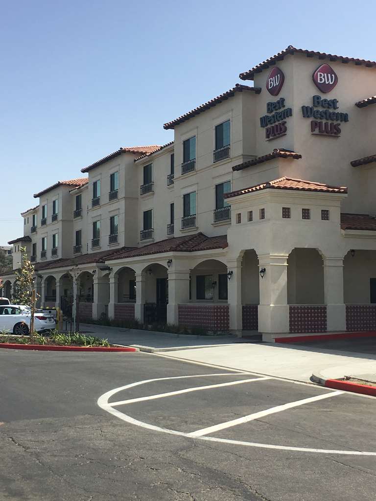 Best Western Plus Temecula Wine Country Hotel & Suites Buitenkant foto